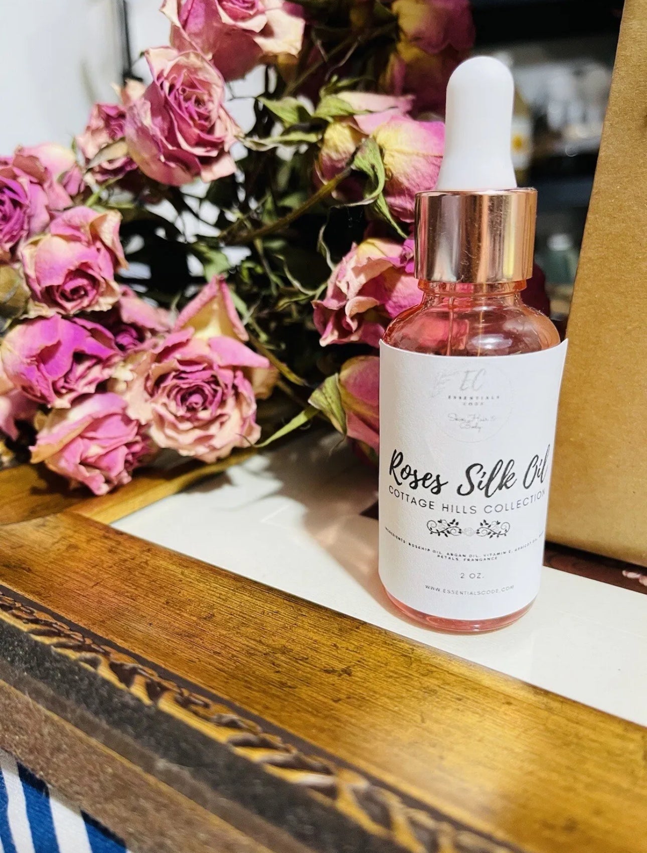 Roses Silk Oil Cottage Hills Collection